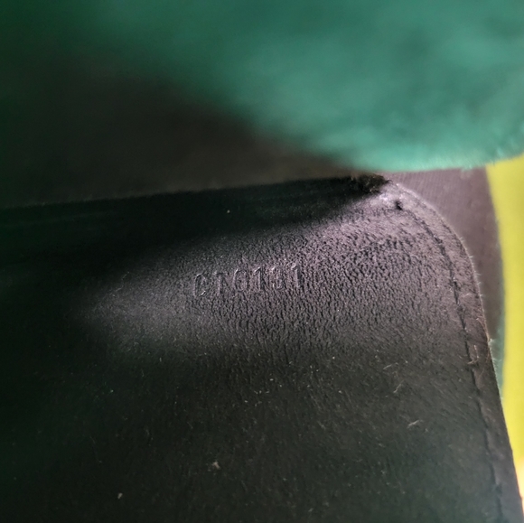 Louis vuitton - Picture 5 of 5